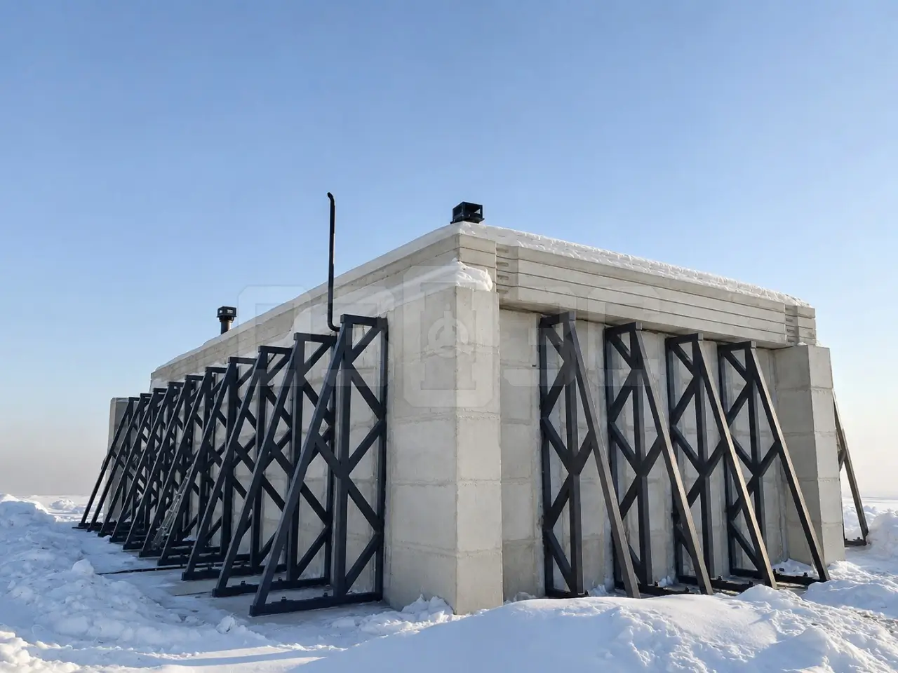 Смонтированное быстровозводимое защитное сооружение ЗС ГО БМТ «КУБ-М» на объекте